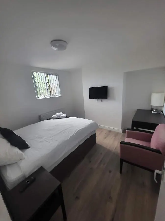 City Apartments Charles Street Kingston upon Hull 0*,